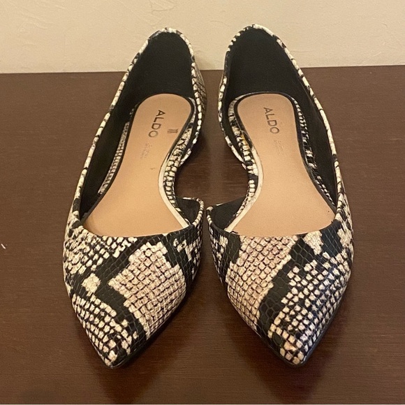 Aldo Snakeskin Flat Loafer Shoe Size 7 Pointy Toe Slip On Casual - Picture 2 of 10